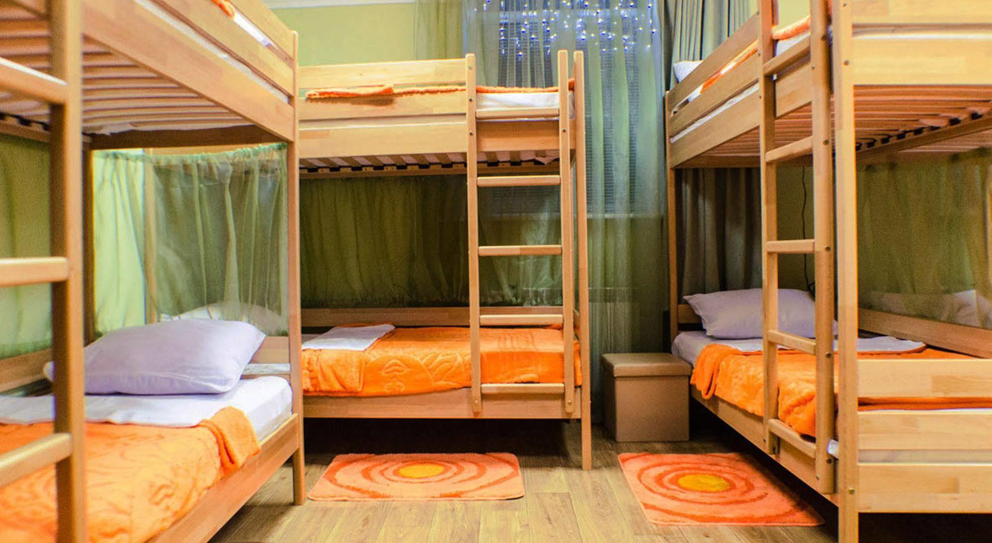 Ballet Hostel Kiev Exterior photo